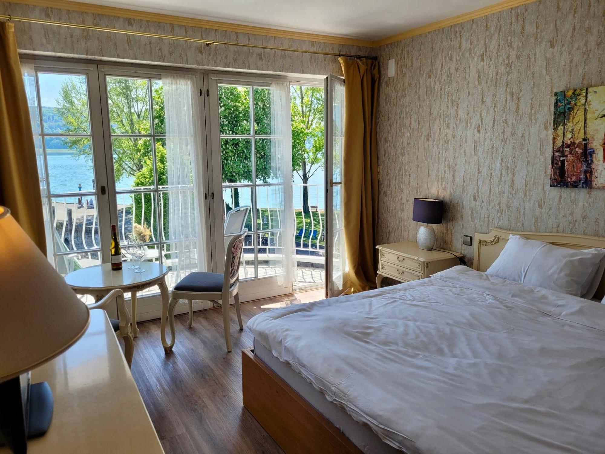רייכנאו See-Hotel Seeschau - Direkt Am Bodenseeufer מראה חיצוני תמונה