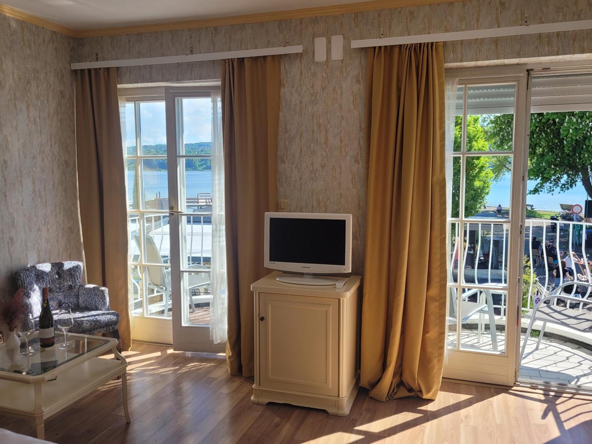 רייכנאו See-Hotel Seeschau - Direkt Am Bodenseeufer מראה חיצוני תמונה