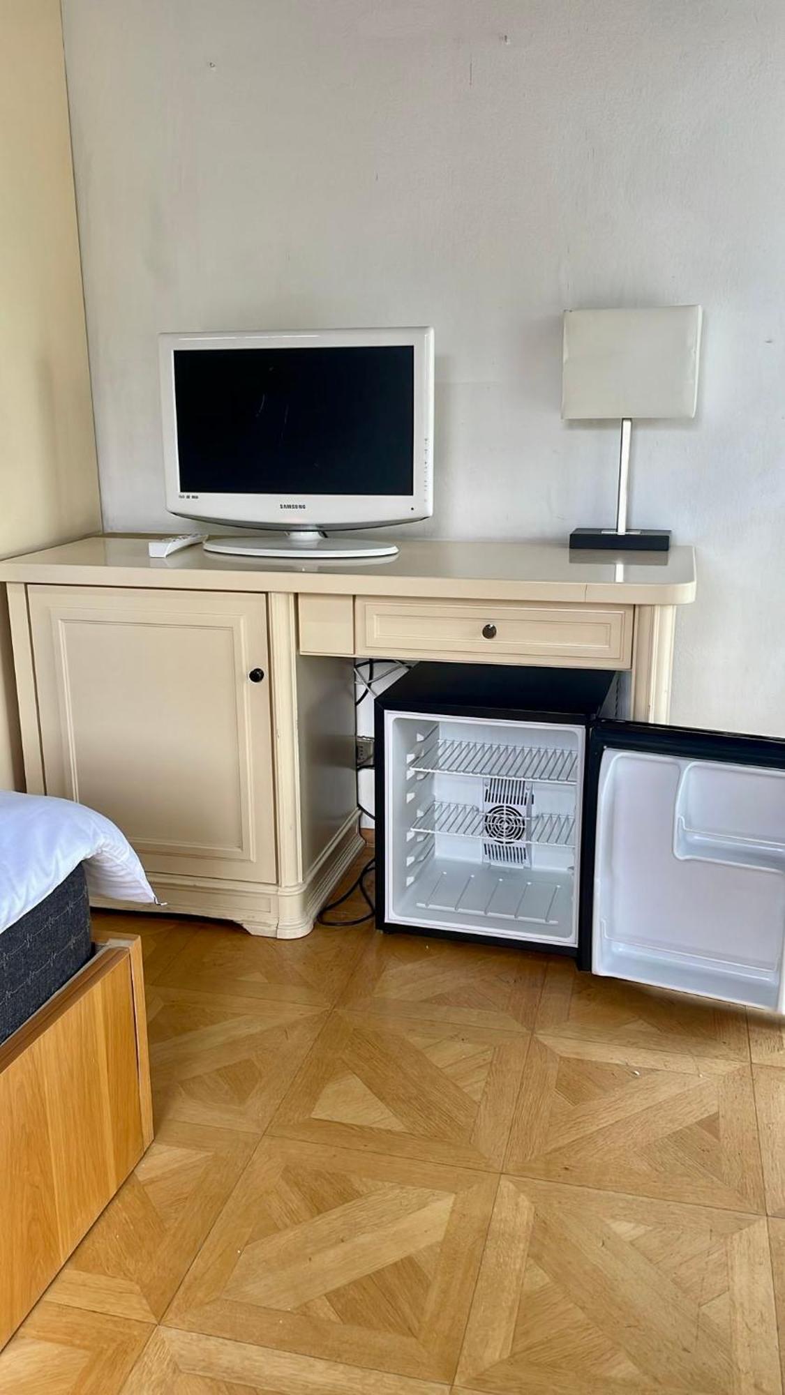 רייכנאו See-Hotel Seeschau - Direkt Am Bodenseeufer מראה חיצוני תמונה